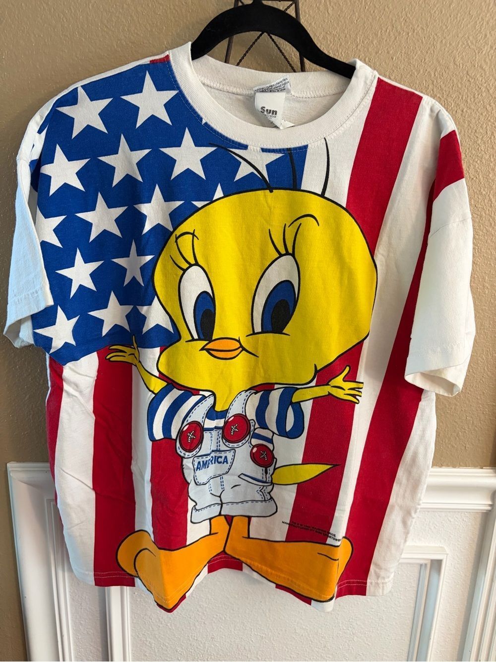 Looney Tunes 1995 Tweety AMERICA T-Shirt Men’s size Large